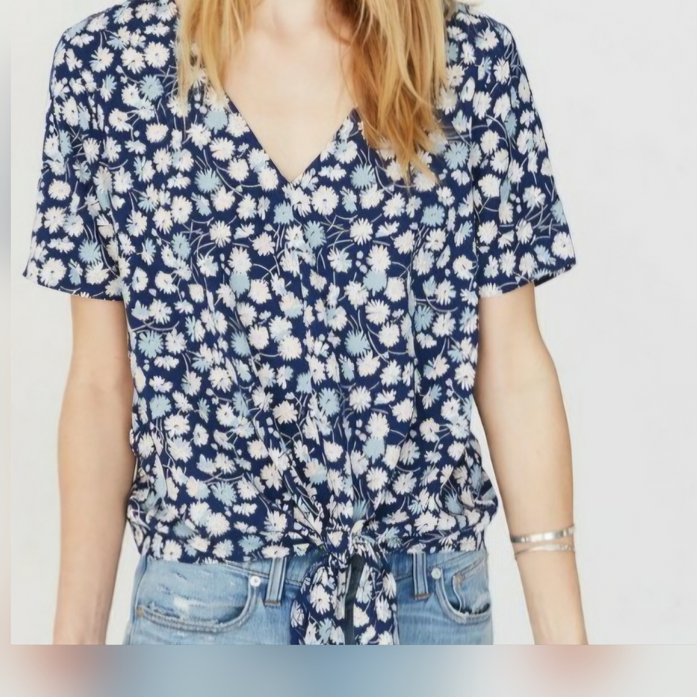 Madewell Blue Moon Tie Front Floral Short Sleeve Top. 